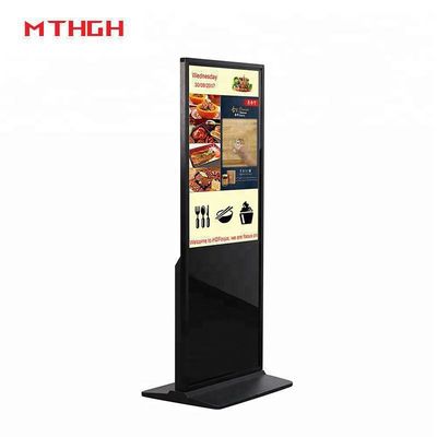 Sinalização digital preta de 49 polegadas com conectividade Wi-Fi / Bluetooth / USB e saídas de áudio / fones de ouvido para saída de áudio ideal