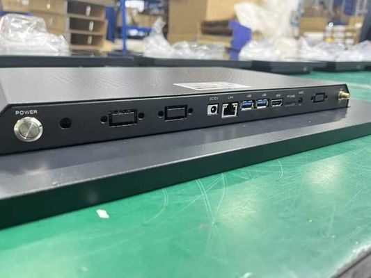 Ecrã de exibição digital montado na parede ODM com entradas HDMI/VGA/DVI/AV/USB e opções de entrada versáteis